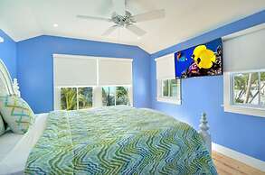 Keys Please by Brightwild Pool Steps to Duval