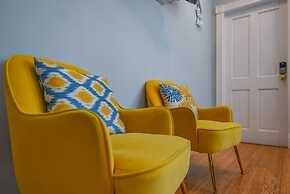 Poolside Suite by Brightwild Pvt Pool Parking