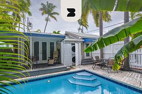 Poolside Suite by Brightwild Pvt Pool Parking