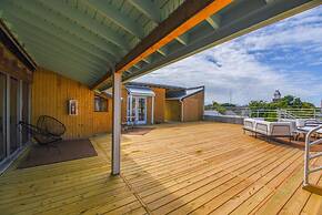 Kamp by Brightwild Rooftop Penthouse On Duval