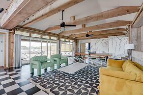 Kamp by Brightwild Rooftop Penthouse On Duval