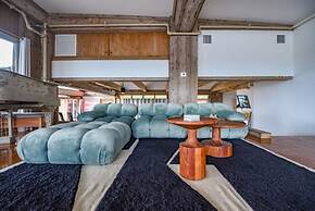 Kamp by Brightwild Rooftop Penthouse On Duval