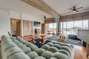 Kamp by Brightwild Rooftop Penthouse On Duval