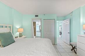 Oceanfront Penthouse Pool Hot Tub Beach Access