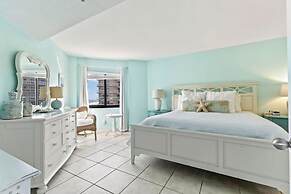 Oceanfront Penthouse Pool Hot Tub Beach Access