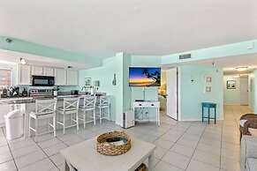 Oceanfront Penthouse Pool Hot Tub Beach Access