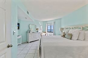 Oceanfront Penthouse Pool Hot Tub Beach Access