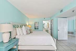 Oceanfront Penthouse Pool Hot Tub Beach Access