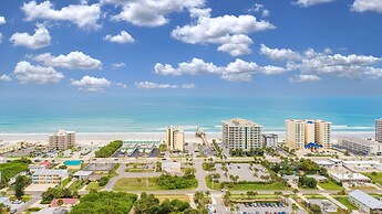 Ocean View Suite w Pool Hot Tub Beach Access