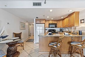 Ocean View Suite w Pool Hot Tub Beach Access