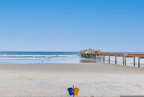 Ocean View Suite w Pool Hot Tub Beach Access