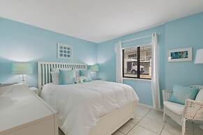 Oceanfront Apt at Sunglow Resort Seaside Suite