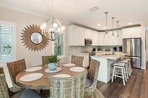 Southernmost View by Brightwild Pool H20 Views