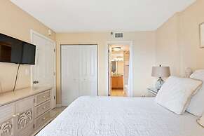 Ocean Front Condo w Amazing Views Pool Hot Tub