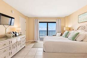 Ocean Front Condo w Amazing Views Pool Hot Tub