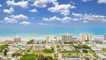 Ocean Front Condo w Amazing Views Pool Hot Tub