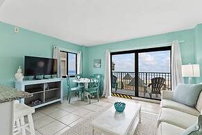 Updated Ocean Front Condo Aquamarine Suite 201