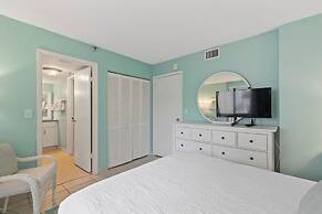 Updated Ocean Front Condo Aquamarine Suite 201