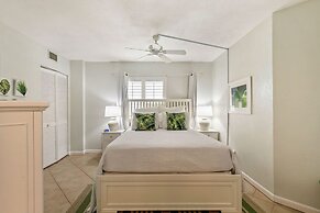 Tropical Palms Partial Ocean View Pool Hot Tub