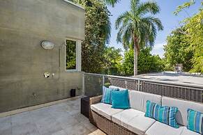 Contra House by Brightwild Luxury Home w Pool