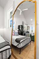 Casa Julieta Luxury Ybor-themed Studio