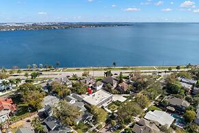 The Adaline 2 Beautiful Hyde Park 1BR Suite