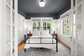 The Adaline 2 Beautiful Hyde Park 1BR Suite