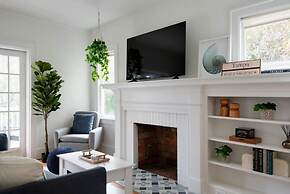 Soho Escape by Brightwild Gorgeous Apt in Soho