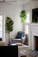 Soho Escape by Brightwild Gorgeous Apt in Soho