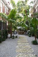 Soho Escape by Brightwild Gorgeous Apt in Soho