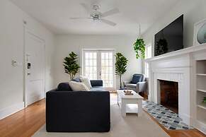 Soho Escape by Brightwild Gorgeous Apt in Soho