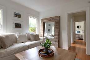 Soho Escape by Brightwild Gorgeous Apt in Soho