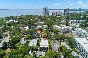 Soho Escape by Brightwild Gorgeous Apt in Soho