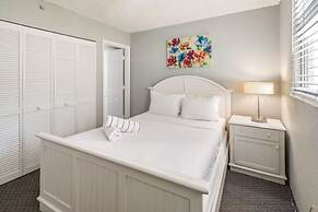 The Grenada Suite Pool View Private Balcony