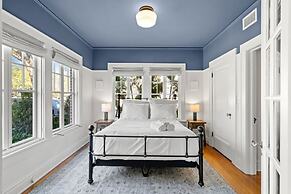 The Adaline 1 Luxury Hyde Park Apt Near Bayshore