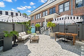 The Adaline 6 Gorgeous Hyde Park Apartment