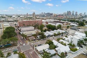 Casa Padr n Gorgeous Home Steps to 7th Ave