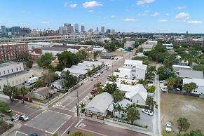 Casa Padr n Gorgeous Home Steps to 7th Ave
