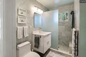 Hidden Oasis Gorgeous Home w Pvt Pool