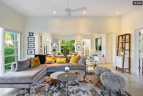 Hidden Oasis Gorgeous Home w Pvt Pool