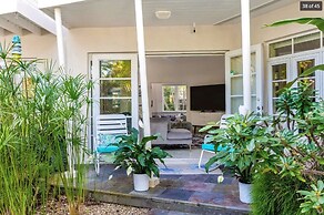 Hidden Oasis Gorgeous Home w Pvt Pool