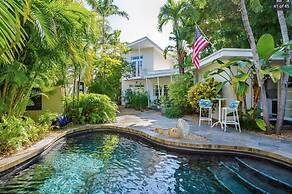 Hidden Oasis Gorgeous Home w Pvt Pool