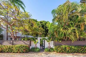 Hidden Oasis Gorgeous Home w Pvt Pool