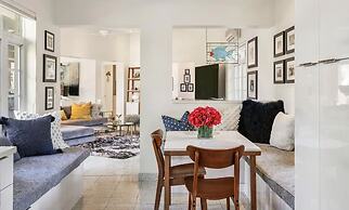 Hidden Oasis Gorgeous Home w Pvt Pool