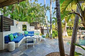 Hidden Oasis Gorgeous Home w Pvt Pool