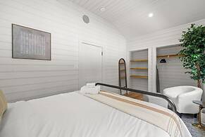 The Adaline - 9 Apartment Complex With Courtyard