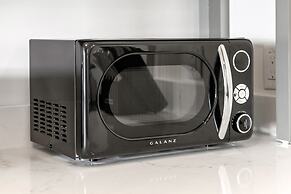 The Adaline - 9 Apartment Complex With Courtyard