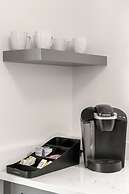 The Adaline - 9 Apartment Complex With Courtyard