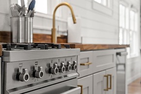 The Adaline - 9 Apartment Complex With Courtyard