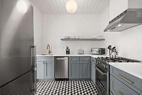 NEW The Adaline 4 Updated Hyde Park Apt